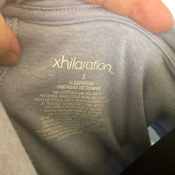 Soft Lavender Terrycloth Sleeveless Hoodie from Xhilaration, size Small - Picture 3 of 8